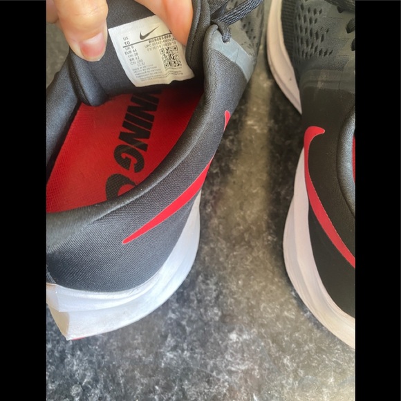 Nike Zoom Winflo 6 'University Red' - Picture 13 of 15